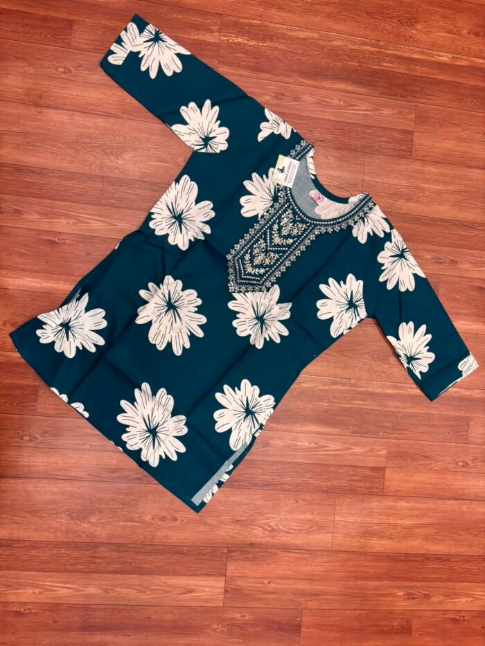 Stylish Crop Tops for Jeans