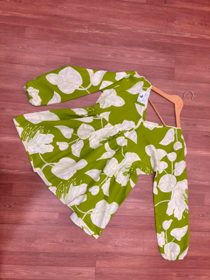 Stylish Crop Tops for Jeans